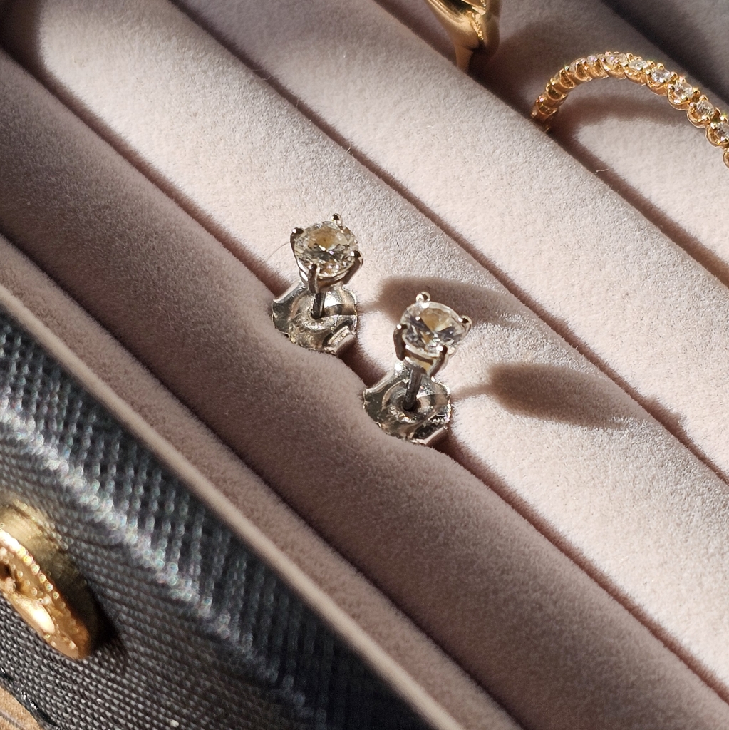 White Gold Diamond Stud Earrings
